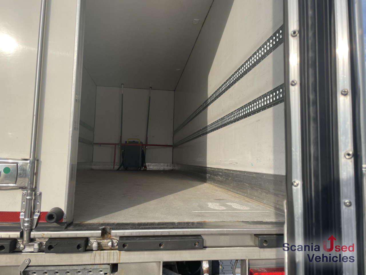Camion fourgon, Camion électrique SCANIA 25P BEV B4x2NA ELECTRIC TAIL LIFT 2.5T 760X250X264: photos 15