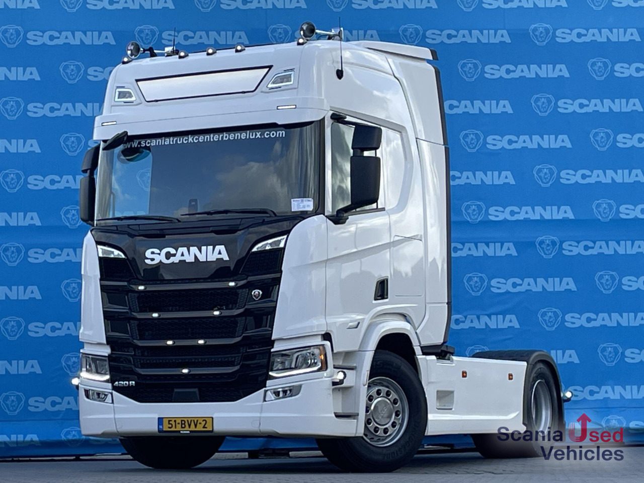 SCANIA R 420 A4x2NA DIFF LOCK CRB LED NAVI ACC 8T - Tracteur routier: photos 1 SCANIA R 420 A4x2NA DIFF LOCK CRB LED NAVI ACC 8T - Tracteur routier: photos 1