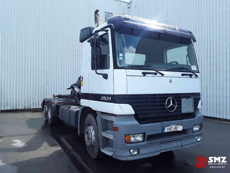 Mercedes-Benz Actros 2531 francais - Camion porte-conteneur/ Caisse mobile: photos 1 Mercedes-Benz Actros 2531 francais - Camion porte-conteneur/ Caisse mobile: photos 1
