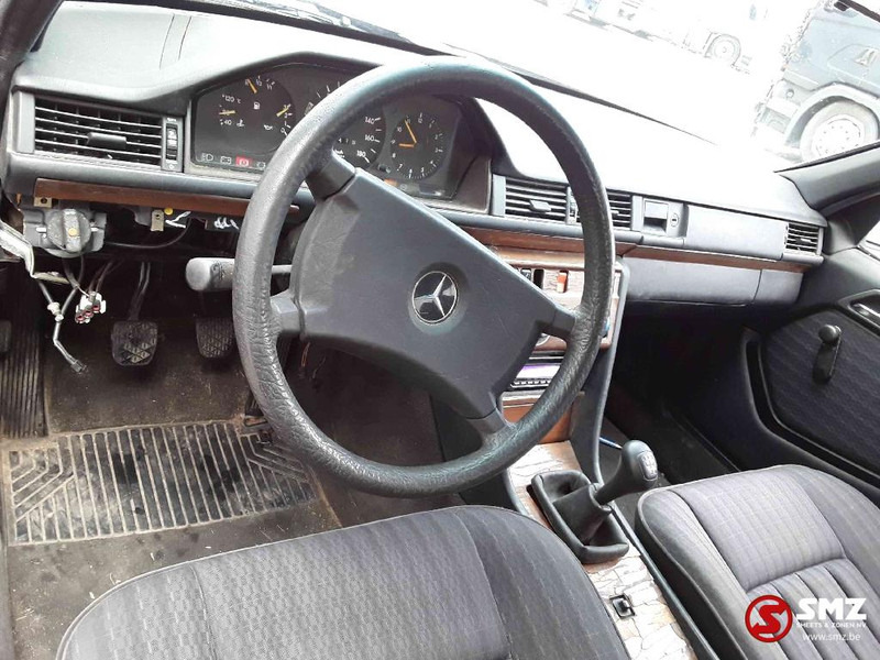 Voiture Mercedes-Benz: photos 8 Voiture Mercedes-Benz: photos 8