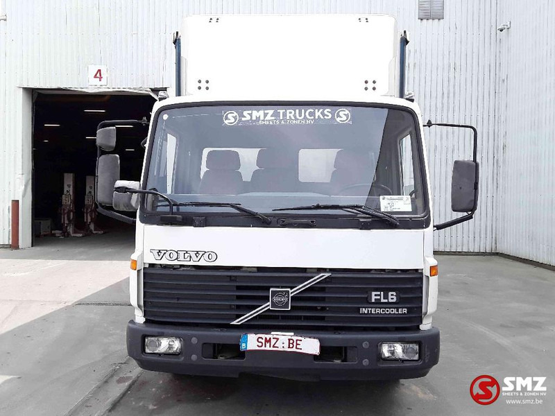 Volvo FL 6 - Camion à rideaux coulissants: photos 2 Volvo FL 6 - Camion à rideaux coulissants: photos 2