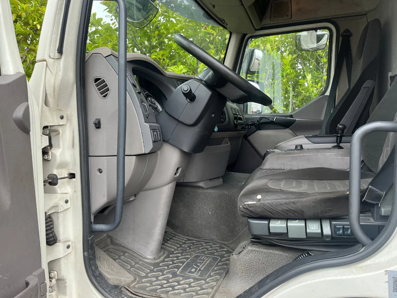 Camion frigorifique DAF LF 220 FA Euro6: photos 8