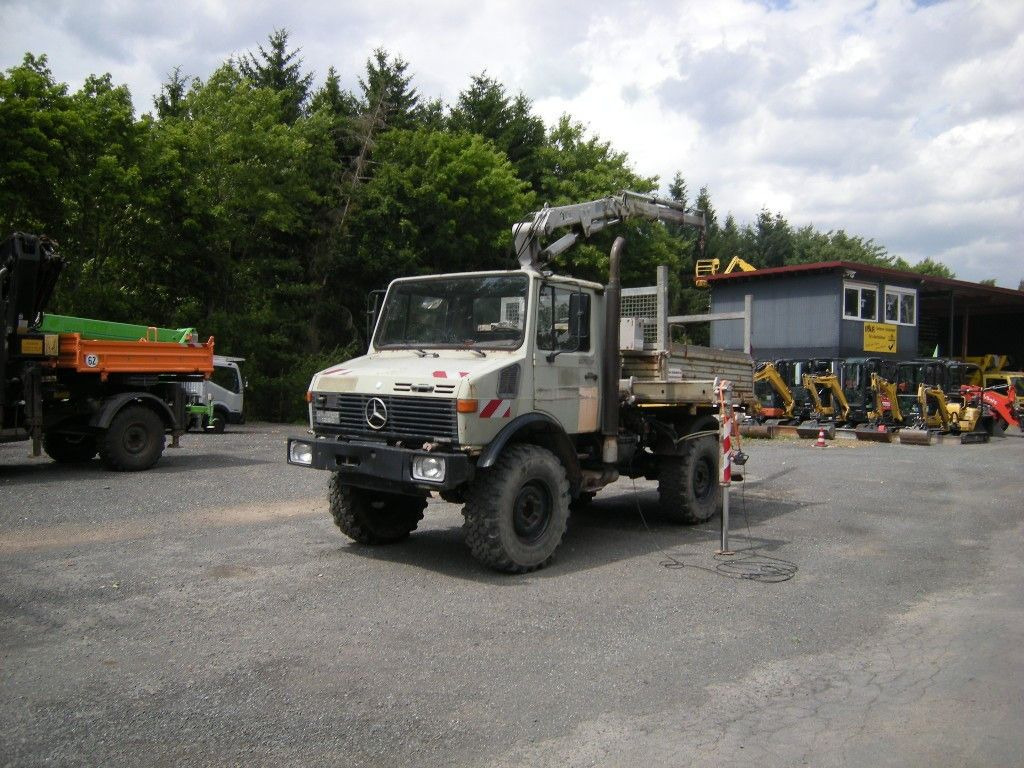 Mercedes-Benz Unimog U1250 mit Kran MKG 105 - Utilitaire benne: photos 3 Mercedes-Benz Unimog U1250 mit Kran MKG 105 - Utilitaire benne: photos 3