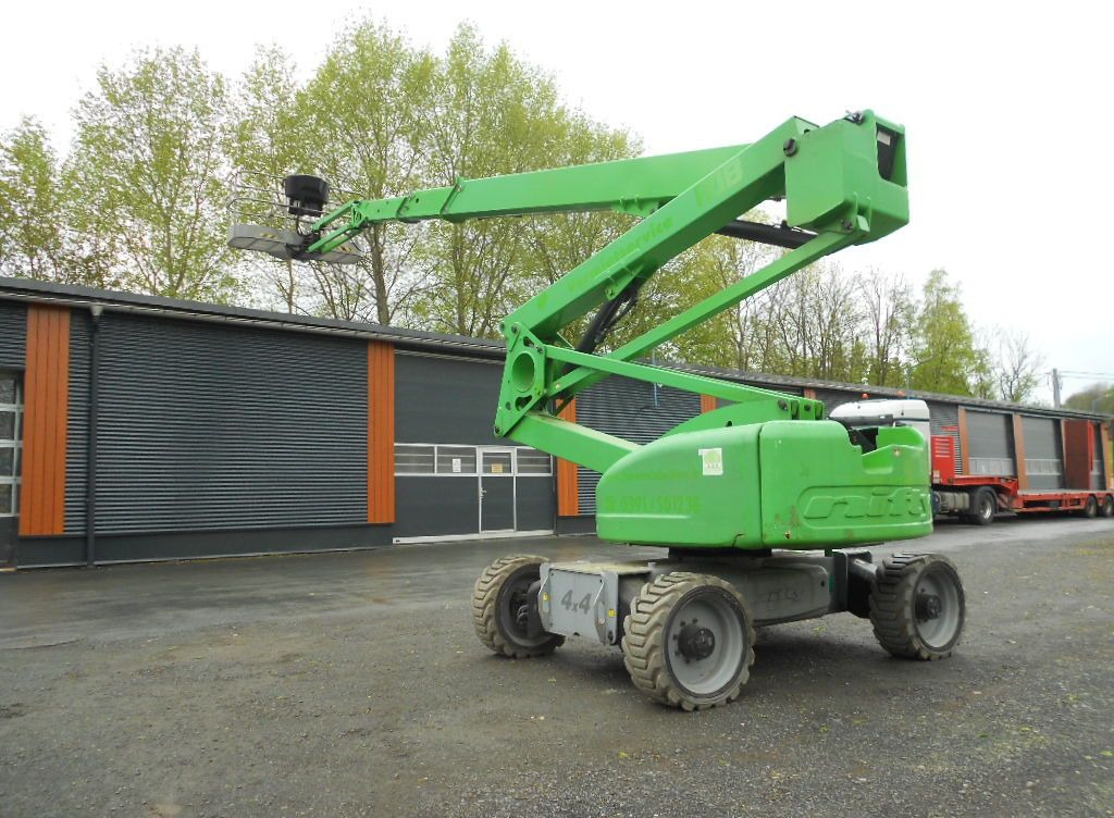 Niftylift Niftylift HR28 Hybrid , 4x4 , 28 - Nacelle articulée: photos 2 Niftylift Niftylift HR28 Hybrid , 4x4 , 28 - Nacelle articulée: photos 2