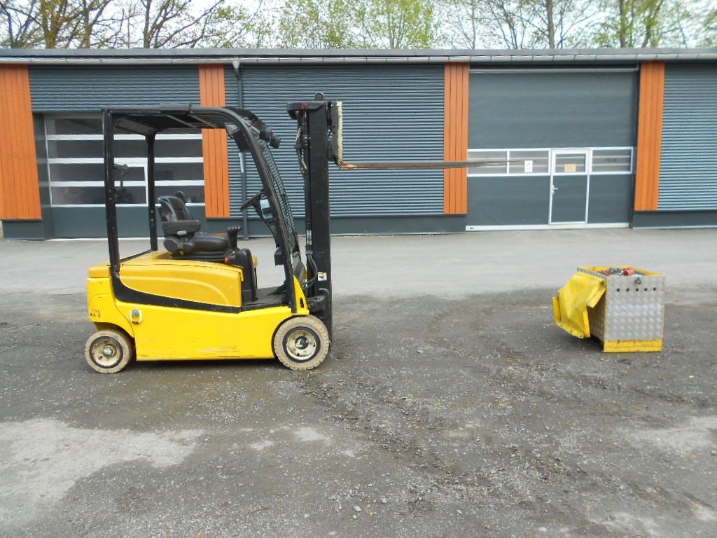 Yale ERP20VF, 2 Tonnen Stapler - Chariot élévateur: photos 1 Yale ERP20VF, 2 Tonnen Stapler - Chariot élévateur: photos 1