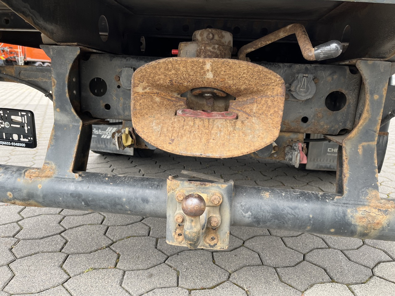 MAN TGL 8.220 4x2 Pritsche AHK - Utilitaire plateau: photos 5 MAN TGL 8.220 4x2 Pritsche AHK - Utilitaire plateau: photos 5