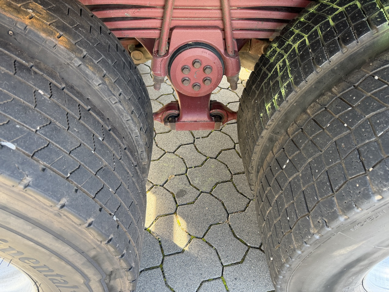 MAN TGS 35.460 8x4 Dautel Intarder - Camion benne: photos 4 MAN TGS 35.460 8x4 Dautel Intarder - Camion benne: photos 4