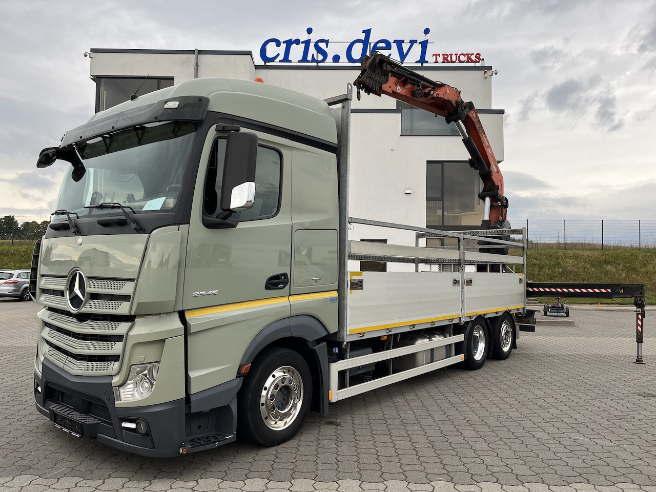 Mercedes-Benz Actros 2545 6x2 Atlas 265-A6 Lenk- Liftachse - Camion grue, Camion plateau: photos 1 Mercedes-Benz Actros 2545 6x2 Atlas 265-A6 Lenk- Liftachse - Camion grue, Camion plateau: photos 1