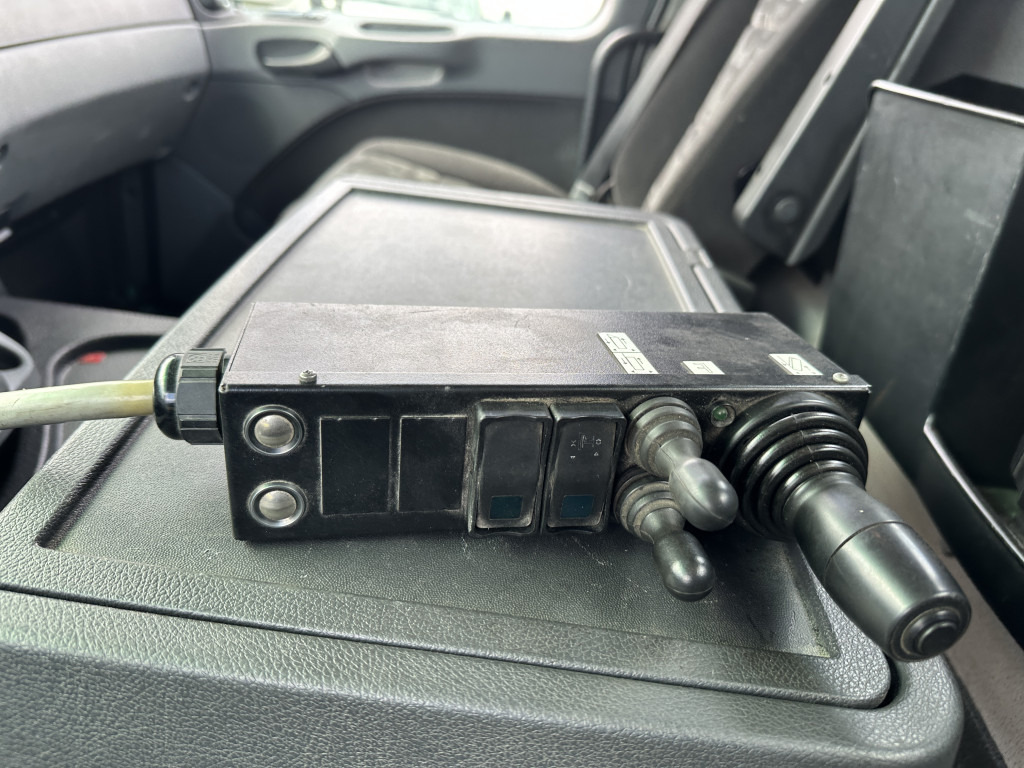 Palfinger PALIFT T 20Schub Knick Abrollkipper - Camion ampliroll: photos 4 Palfinger PALIFT T 20Schub Knick Abrollkipper - Camion ampliroll: photos 4