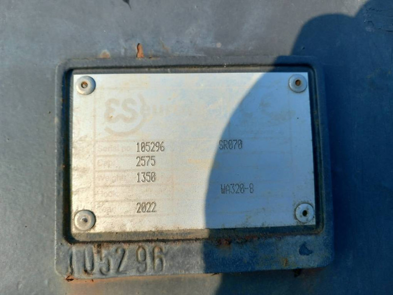 Eurosteel Puinriek WA320 - Godet pour Engins de chantier: photos 4 Eurosteel Puinriek WA320 - Godet pour Engins de chantier: photos 4