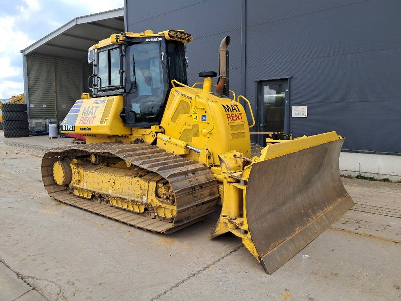 Komatsu D61PXI-24E0 - Bulldozer: photos 1 Komatsu D61PXI-24E0 - Bulldozer: photos 1