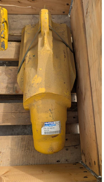 Komatsu PC800 ADAPTER 209-70-44270 K130385CC - Godet pour Engins de chantier: photos 1 Komatsu PC800 ADAPTER 209-70-44270 K130385CC - Godet pour Engins de chantier: photos 1