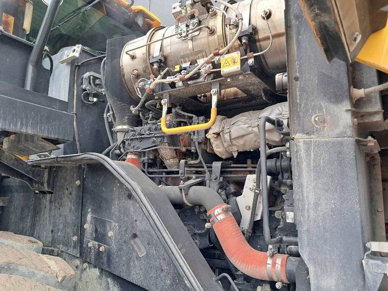 Komatsu WA475-10E0 - Chargeuse sur pneus: photos 3 Komatsu WA475-10E0 - Chargeuse sur pneus: photos 3