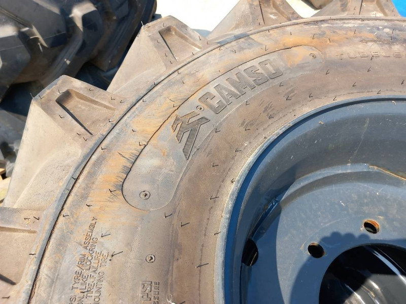 TractionMaster 18-19,5 - Pneus et jantes pour Matériel de manutention: photos 4 TractionMaster 18-19,5 - Pneus et jantes pour Matériel de manutention: photos 4