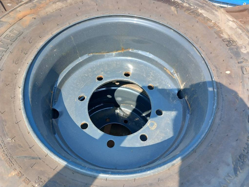 TractionMaster 18-19,5 - Pneus et jantes pour Matériel de manutention: photos 5 TractionMaster 18-19,5 - Pneus et jantes pour Matériel de manutention: photos 5