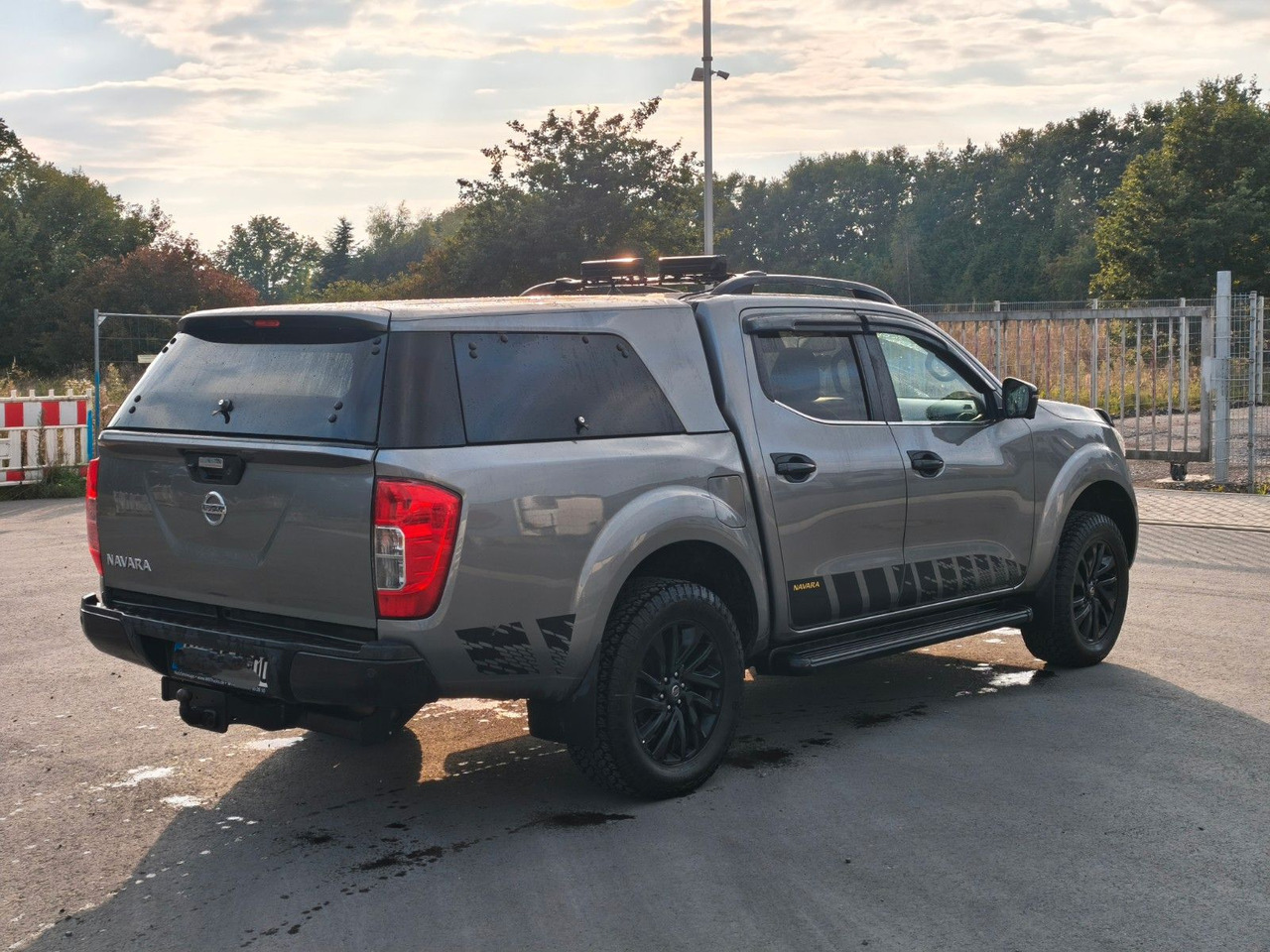 Nissan Navara NP300 N-Guard Double Cab 4x4 - SUV: photos 4 Nissan Navara NP300 N-Guard Double Cab 4x4 - SUV: photos 4