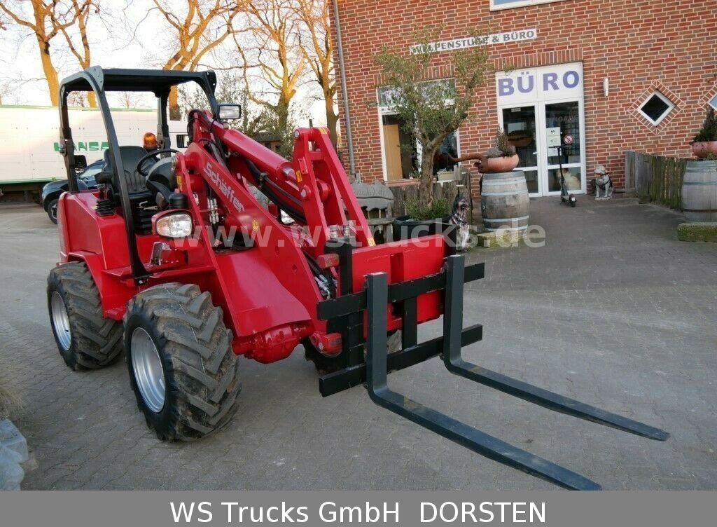 Schäffer 4260 Neuwertig Typ L-H - Valet de ferme: photos 5 Schäffer 4260 Neuwertig Typ L-H - Valet de ferme: photos 5