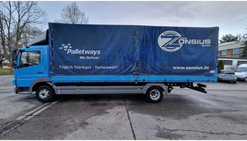 Mercedes-Benz Atego 818 blatt 7m Pritsche E5 Klima Schalter - Camion: photos 1 Mercedes-Benz Atego 818 blatt 7m Pritsche E5 Klima Schalter - Camion: photos 1
