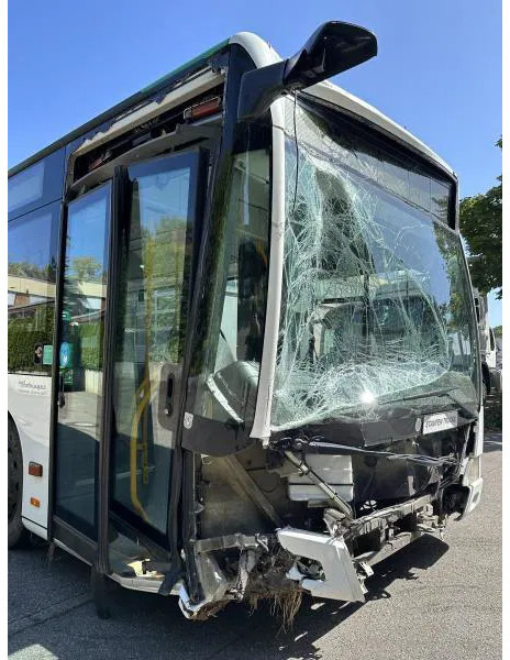 Mercedes-Benz O 530 Citaro Klima 299 PS Unfallfahrzeug! - Bus urbain: photos 2 Mercedes-Benz O 530 Citaro Klima 299 PS Unfallfahrzeug! - Bus urbain: photos 2