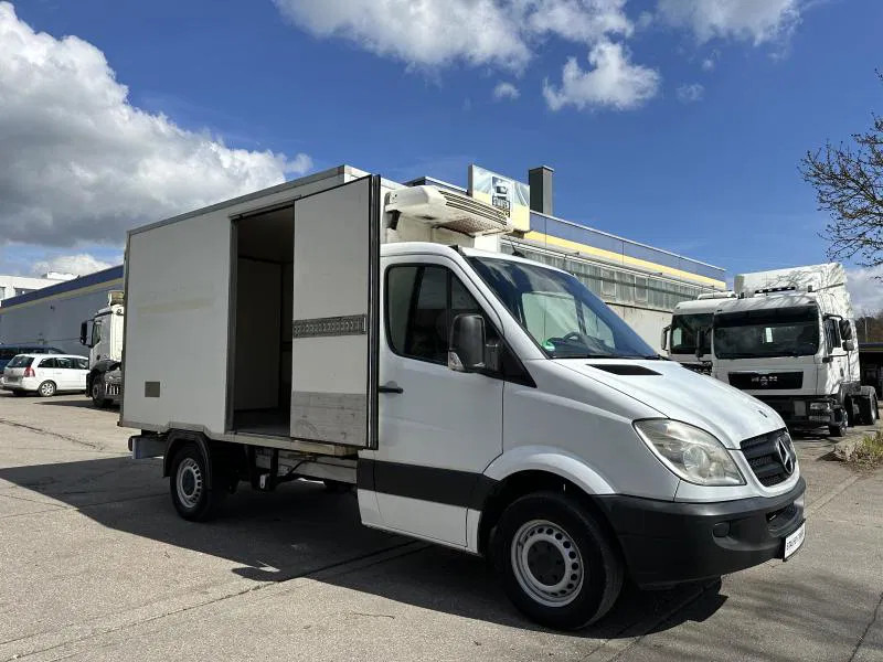 Mercedes-Benz Sprinter 315 CDI Kühlfahrzeug TK V 300 D+E Seitentüre - Utilitaire frigorifique: photos 2 Mercedes-Benz Sprinter 315 CDI Kühlfahrzeug TK V 300 D+E Seitentüre - Utilitaire frigorifique: photos 2