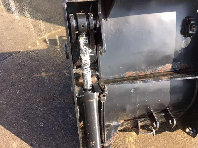 2350mm - Godet pour chargeur: photos 5 2350mm - Godet pour chargeur: photos 5