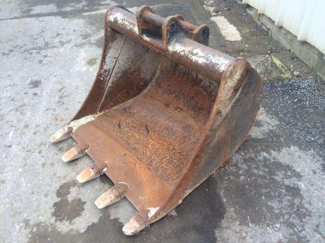 880mm - Axes 45 - Godet pour pelle: photos 1 880mm - Axes 45 - Godet pour pelle: photos 1