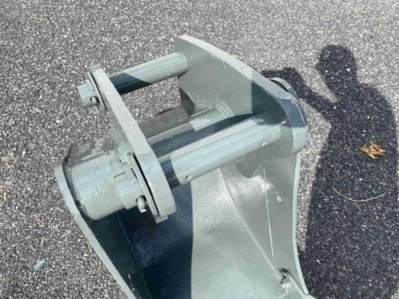 VOLVO BL71 - 450mm - Godet pour pelle: photos 4 VOLVO BL71 - 450mm - Godet pour pelle: photos 4