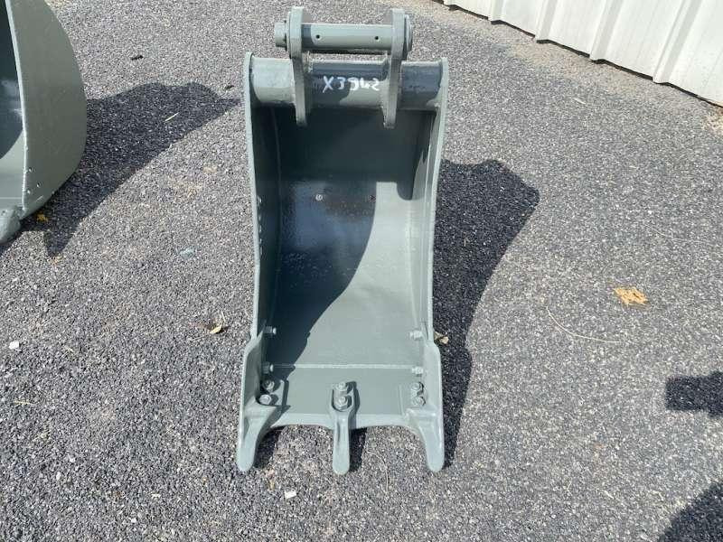 VOLVO BL71 - 450mm - Godet pour pelle: photos 3 VOLVO BL71 - 450mm - Godet pour pelle: photos 3
