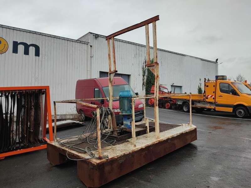 WEBER POMPE FLOTTANTE - L'équipement de construction: photos 2 WEBER POMPE FLOTTANTE - L'équipement de construction: photos 2