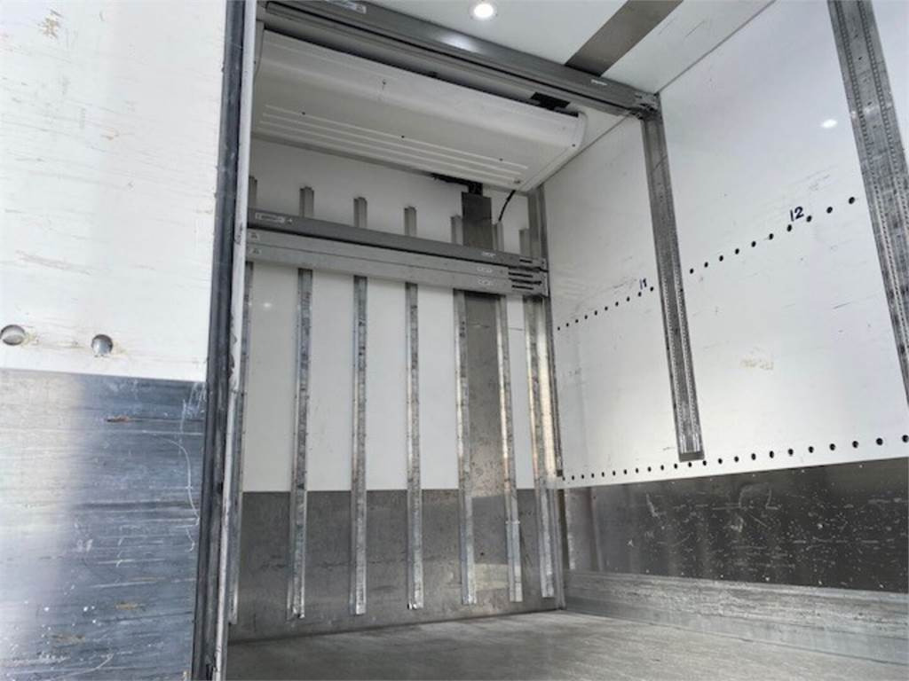 Camion isothermique Mercedes-Benz ACTROS 5L 2553 L/6x2ENA / FRC: photos 9