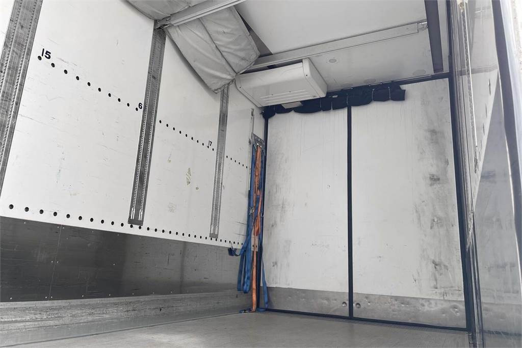 Camion isothermique Mercedes-Benz ACTROS 5L 2553 L/6x2ENA / FRC: photos 10