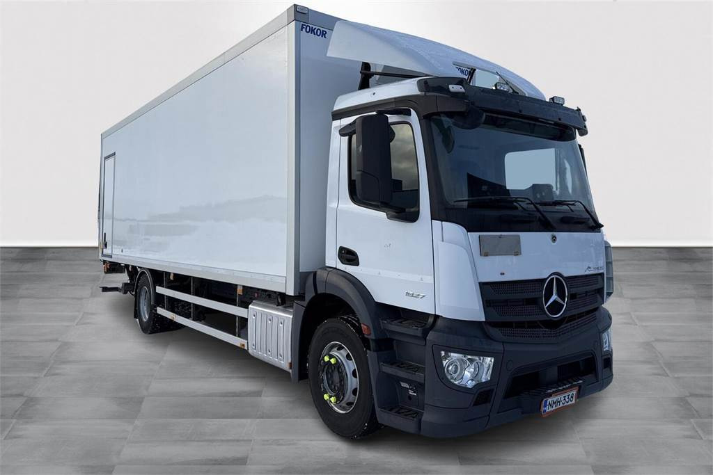 Mercedes-Benz Actros 1827L 8,7m Ksa Umpikori - Camion fourgon: photos 3 Mercedes-Benz Actros 1827L 8,7m Ksa Umpikori - Camion fourgon: photos 3