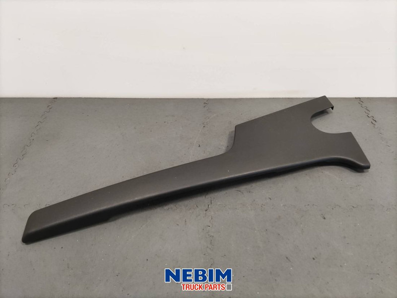 Volvo Volvo - 82475961 - Afdekkap deurpaneel rechts FM - Pièces de rechange pour Camion: photos 1 Volvo Volvo - 82475961 - Afdekkap deurpaneel rechts FM - Pièces de rechange pour Camion: photos 1