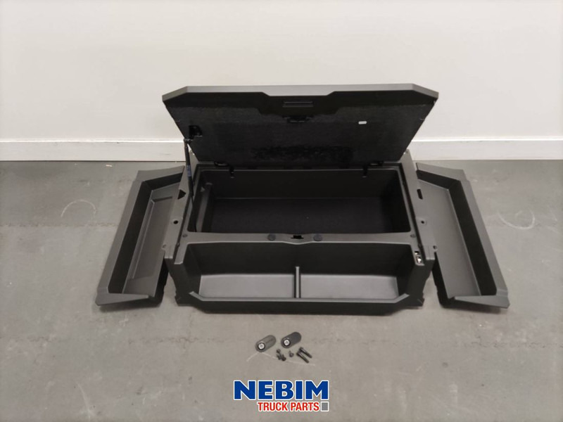 Volvo Volvo - 84430390 - Opbergvak onderbed FM4 - Pièces de rechange pour Camion: photos 1 Volvo Volvo - 84430390 - Opbergvak onderbed FM4 - Pièces de rechange pour Camion: photos 1