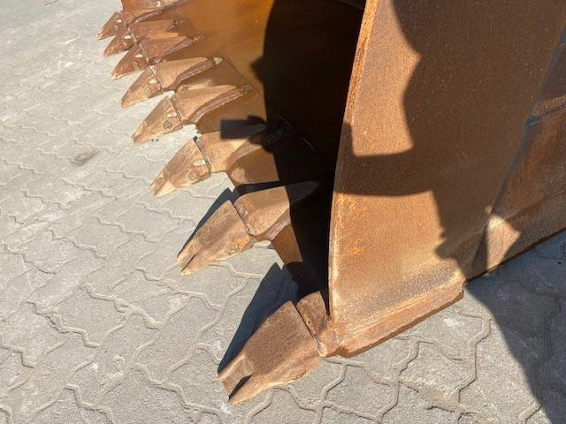 Chargeuse sur pneus John Deere 744 P MIETE / RENTAL (12002126): photos 8