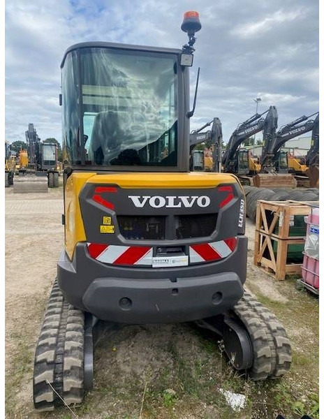 Volvo ECR 35 D MIETE / RENTAL (12001934) - Mini pelle: photos 3 Volvo ECR 35 D MIETE / RENTAL (12001934) - Mini pelle: photos 3