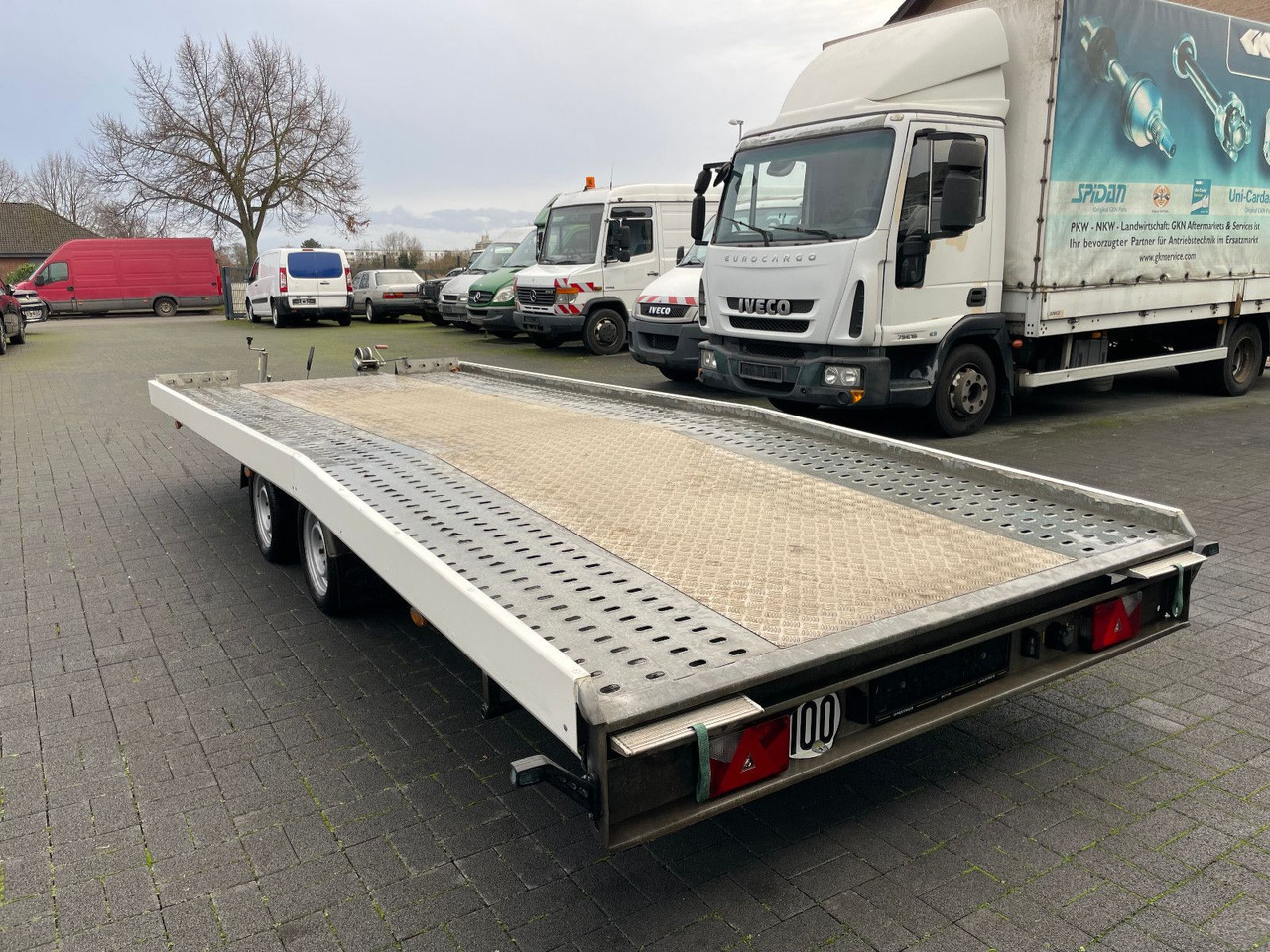 Blyss Jupiter Pro F 350, 550 X 210 cm. - Remorque porte-voitures: photos 2 Blyss Jupiter Pro F 350, 550 X 210 cm. - Remorque porte-voitures: photos 2