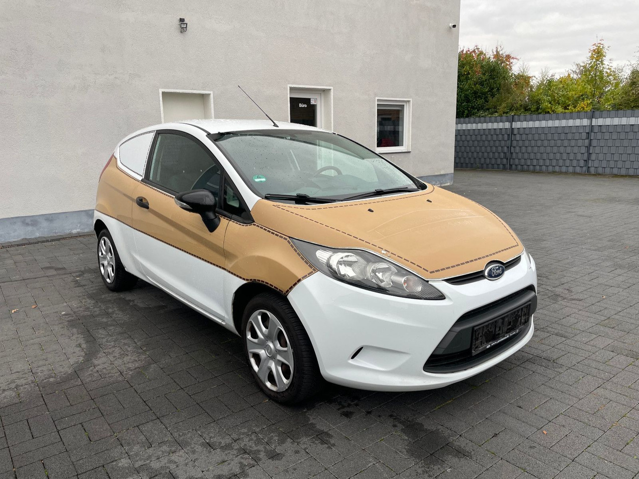 Ford Fiesta 1.25i Van - Fourgonnette: photos 1 Ford Fiesta 1.25i Van - Fourgonnette: photos 1