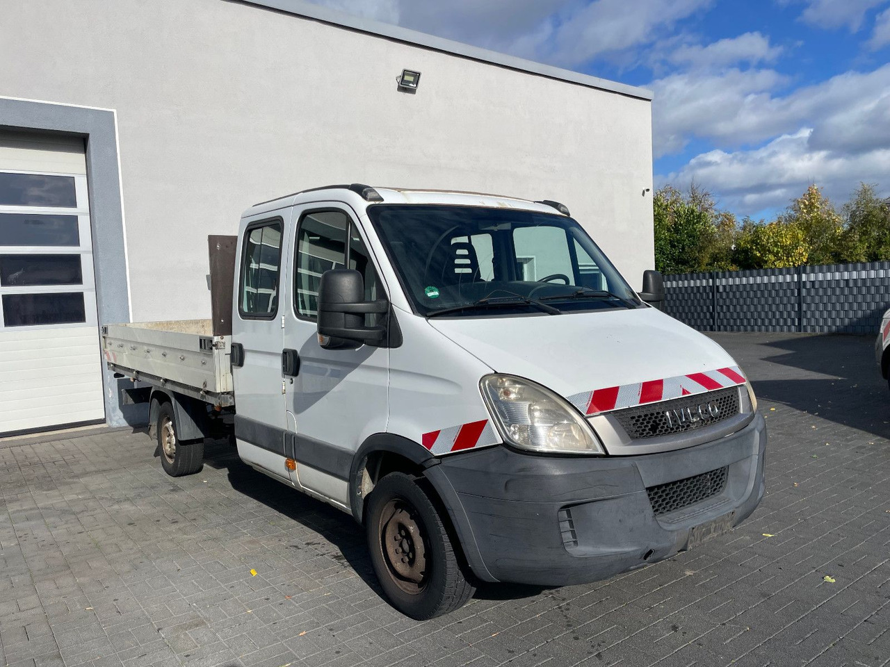 Iveco Daily 35S14 Pritsche, DoKa, Klima - Utilitaire plateau, Utilitaire double cabine: photos 3 Iveco Daily 35S14 Pritsche, DoKa, Klima - Utilitaire plateau, Utilitaire double cabine: photos 3