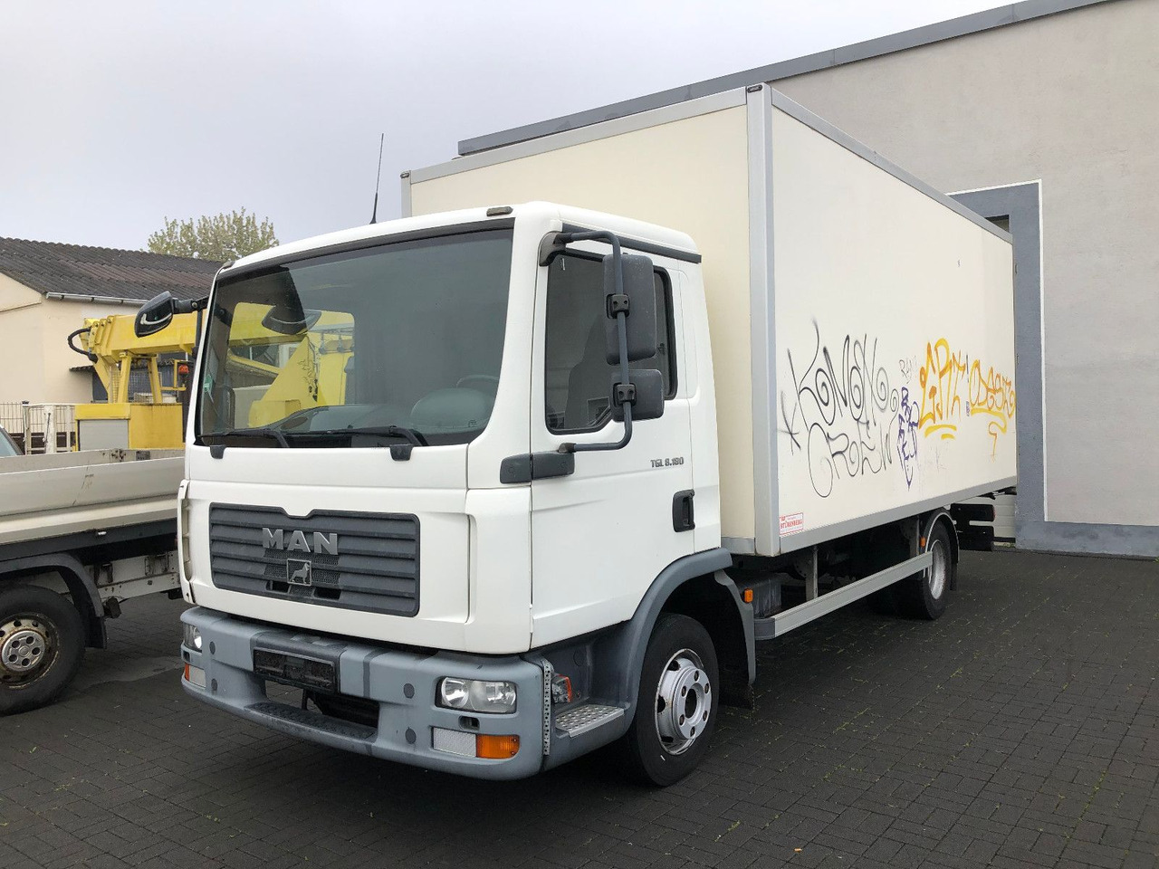 MAN TGL 8.180 Koffer - Fourgon grand volume: photos 1 MAN TGL 8.180 Koffer - Fourgon grand volume: photos 1