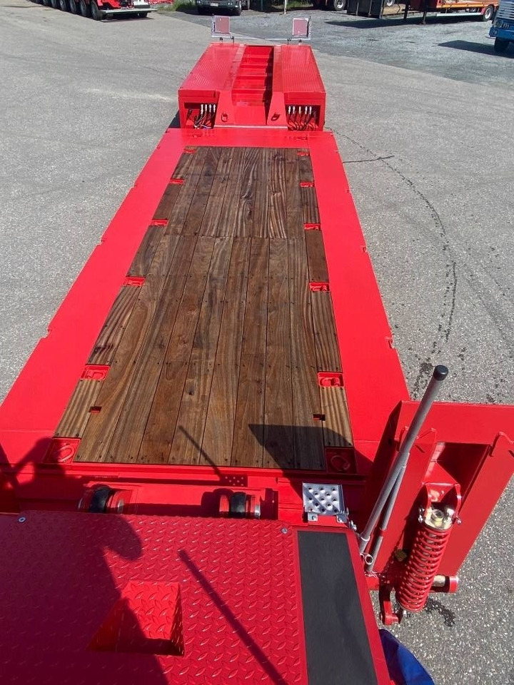 Faymonville Megamax, Mega Z4 - Semi-remorque surbaissé: photos 5 Faymonville Megamax, Mega Z4 - Semi-remorque surbaissé: photos 5