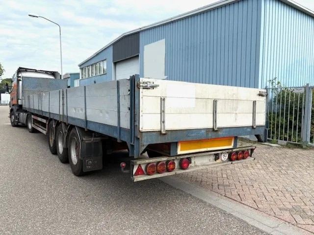 LAG 0-3-39-L 3-AXLE 13.60M. OPEN TRAILER WITH ALUMINIUM SIDE BORDS (FULL STEEL CHASSIS / DRUM BRAKES / ABS-BRAKE SYSTEM / WOODEN FLO - Semi-remorque plateau: photos 4 LAG 0-3-39-L 3-AXLE 13.60M. OPEN TRAILER WITH ALUMINIUM SIDE BORDS (FULL STEEL CHASSIS / DRUM BRAKES / ABS-BRAKE SYSTEM / WOODEN FLO - Semi-remorque plateau: photos 4