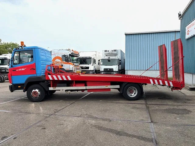 Mercedes-Benz LK 814 RECOVERY TRUCK / CAR-MACHINE TRANSPORTER (6-CILINDER / MANUAL GEARBOX / FULL STEEL SUSPENSION / WINCH / HYDRAULIC RAMPS) - Camion porte-voitures: photos 5 Mercedes-Benz LK 814 RECOVERY TRUCK / CAR-MACHINE TRANSPORTER (6-CILINDER / MANUAL GEARBOX / FULL STEEL SUSPENSION / WINCH / HYDRAULIC RAMPS) - Camion porte-voitures: photos 5
