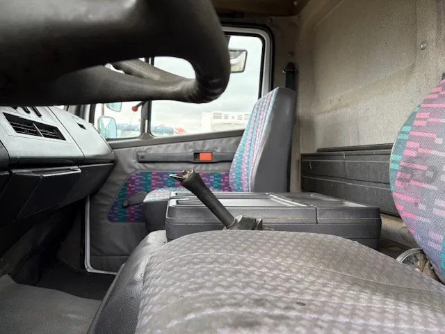 Mercedes-Benz LK 914 (6-CILINDER) WITH TENT BOX (MANUAL GEARBOX / FULL STEEL SUSPENSION / LOADING PLATFORM) — crédit-bail Mercedes-Benz LK 914 (6-CILINDER) WITH TENT BOX (MANUAL GEARBOX / FULL STEEL SUSPENSION / LOADING PLATFORM): photos 9