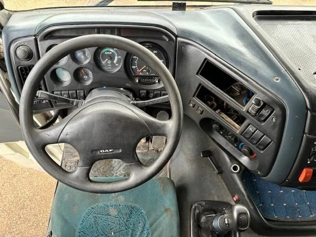 DAF 95.430 XF SPACECAB (EURO 2 / ZF16 MANUAL GEARBOX / ZF-INTARDER / AIRCONDITIONING) — crédit-bail DAF 95.430 XF SPACECAB (EURO 2 / ZF16 MANUAL GEARBOX / ZF-INTARDER / AIRCONDITIONING): photos 6