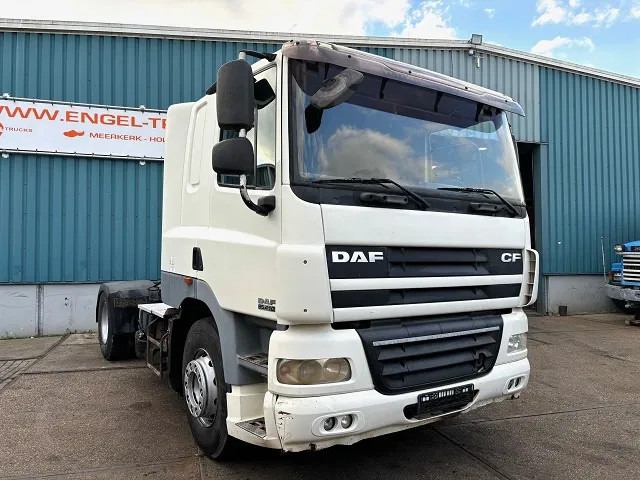DAF CF 85.410 4x2 SLEEPERCAB (ZF16 MANUAL GEARBOX / EURO 5 / AIRCONDITIONING) - Tracteur routier: photos 2 DAF CF 85.410 4x2 SLEEPERCAB (ZF16 MANUAL GEARBOX / EURO 5 / AIRCONDITIONING) - Tracteur routier: photos 2