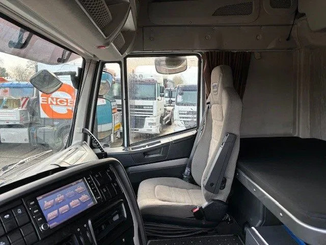 Tracteur routier Iveco Stralis 440.42 /TP HIGH-WAY (EURO 6 / AUTOMATIC GEARBOX / 2x TANK / FRIDGE / AIRCONDITIONING / ETC.): photos 7