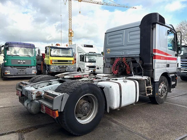 Mercedes-Benz Actros 1843 LS SLEEPERCAB (MP1) (ZF16 MANUAL GEARBOX / REDUCTION AXLES / AIRCONDITIONING / ETC.) - Tracteur routier: photos 3 Mercedes-Benz Actros 1843 LS SLEEPERCAB (MP1) (ZF16 MANUAL GEARBOX / REDUCTION AXLES / AIRCONDITIONING / ETC.) - Tracteur routier: photos 3