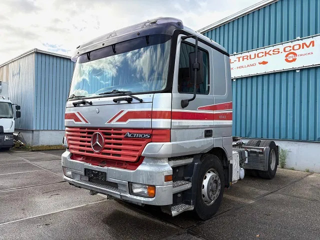 Mercedes-Benz Actros 1843 LS SLEEPERCAB (MP1) (ZF16 MANUAL GEARBOX / REDUCTION AXLES / AIRCONDITIONING / ETC.) - Tracteur routier: photos 1 Mercedes-Benz Actros 1843 LS SLEEPERCAB (MP1) (ZF16 MANUAL GEARBOX / REDUCTION AXLES / AIRCONDITIONING / ETC.) - Tracteur routier: photos 1