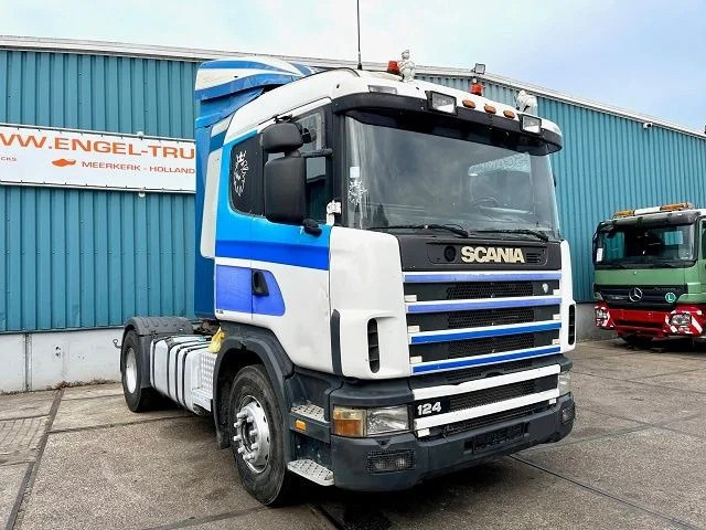 Scania R114-340 LA 4x2 (2 FUEL LINES!!) (EURO 2 / 12 GEARS MANUAL GEARBOX / HYDRAULIC KIT) - Tracteur routier: photos 2 Scania R114-340 LA 4x2 (2 FUEL LINES!!) (EURO 2 / 12 GEARS MANUAL GEARBOX / HYDRAULIC KIT) - Tracteur routier: photos 2